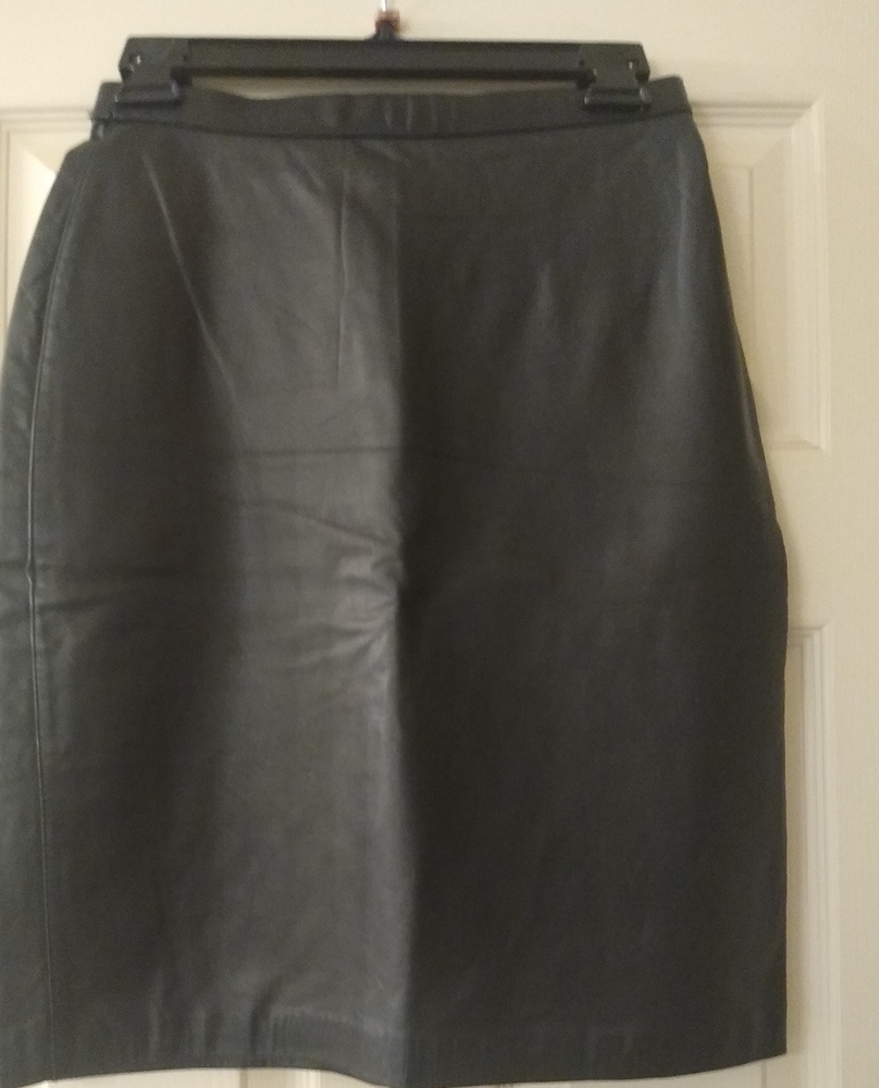 Gorgeous Black Leather Skirt